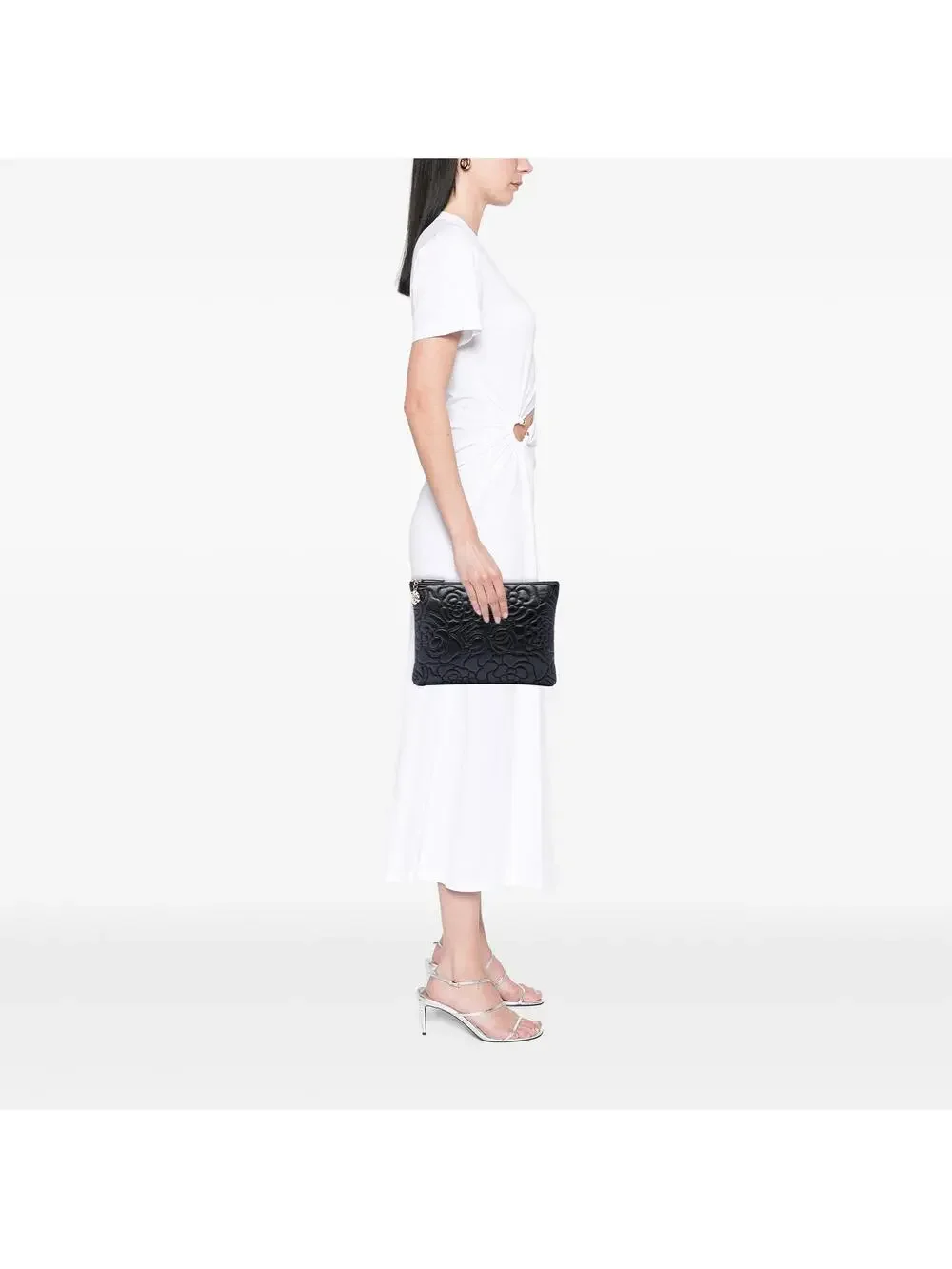 CHANEL indulge timeless